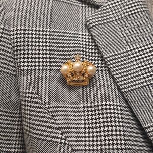 Vintage Gold Crown Brooch